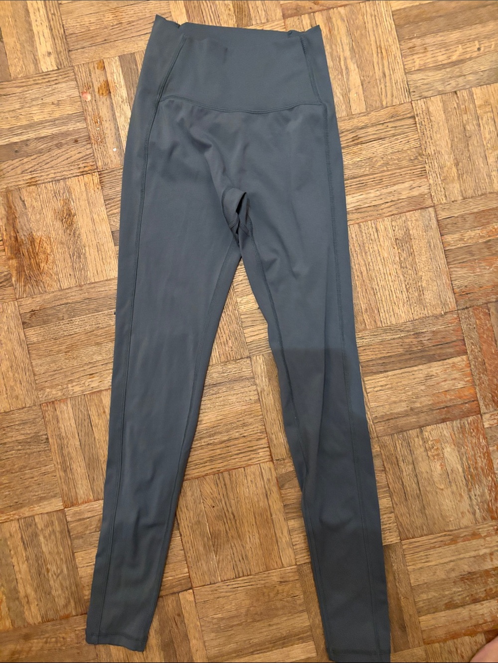 Alphalete High-Rise Leggings in Charcoal Gray( has a small ink stain on the butt